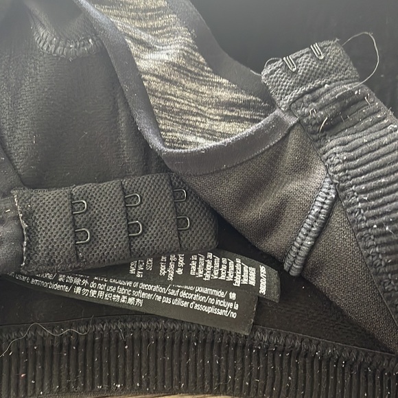 Victoria Secret Sports Bra 38DD Black & Grey - Picture 4 of 6